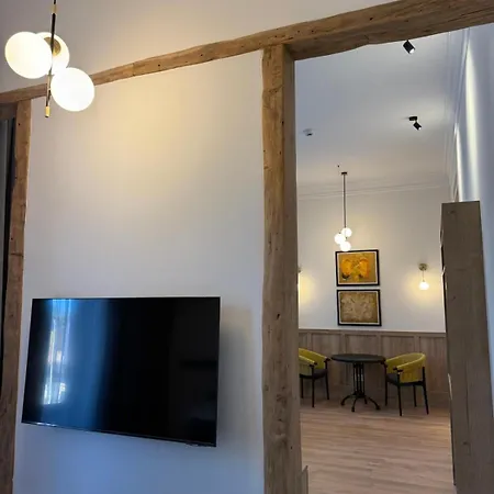 Ξενοδοχείο με διαμερίσματα Corvin Boutique