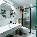 Corvin Boutique Aparthotel 4*