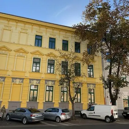 Corvin Boutique アパートホテル 3*