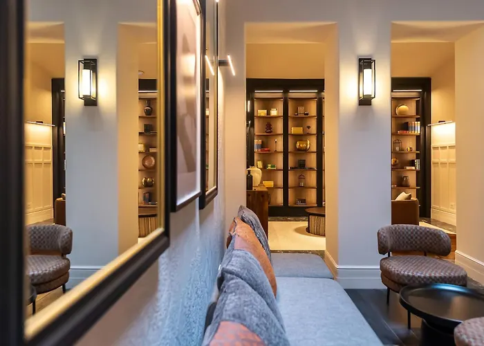 Corvin Boutique Aparthotel 3*